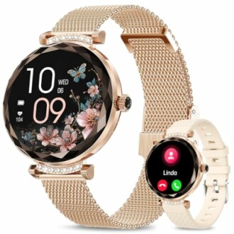 Elegante smartwatch met bloemenweergave en mesh bandje.