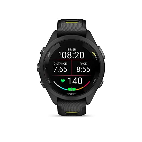 Zwarte Garmin-smartwatch met tijd- en fitnessgegevens