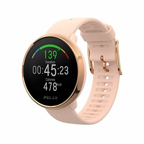 Roze gouden smartwatch met gezondheidsgegevens op scherm