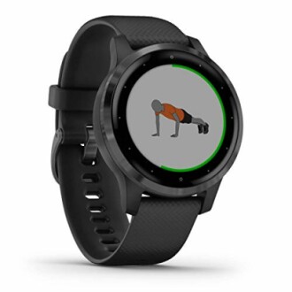 Smartwatch met fitnessoefening op het scherm