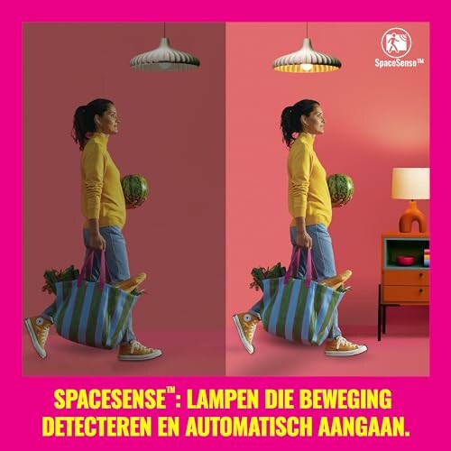 Vrouw met boodschappentas, lamp schakelt automatisch aan.